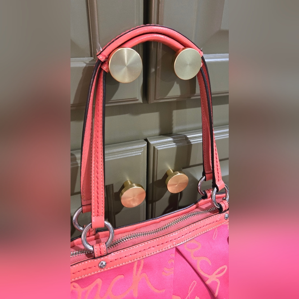 C- Coach rare pink peachy/orange Horse Carriage Pleated Tote Shoulder Bag F… - Picture 7 of 10